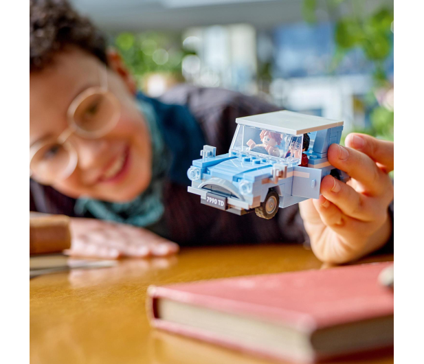 LEGO Harry Potter 76424 Latający Ford Anglia - 1220614 - zdjęcie 7